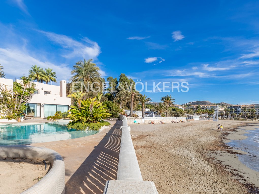 Villa in Moraira, Teulada, Valencian Community 1 - 13983572