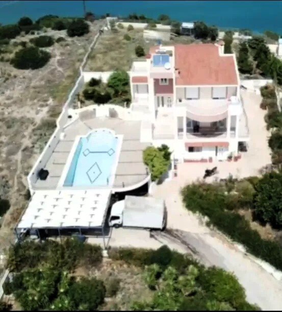 Villa in Megara, Attica, Greece 2 - 16613735
