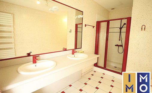 Castle for Sale in Bourges, Centre-Val de Loire, France