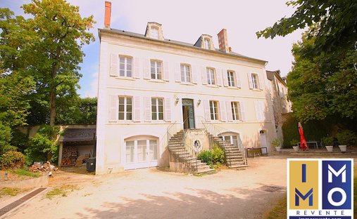 Castle for Sale in Bourges, Centre-Val de Loire, France