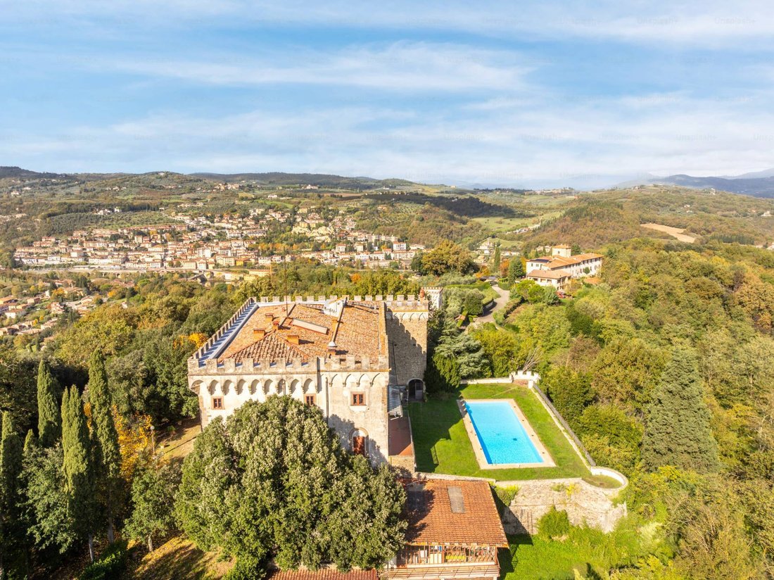 Castle in Leccio - Sant'Ellero - San Clemente, Reggello, Tuscany 4 - 16610043