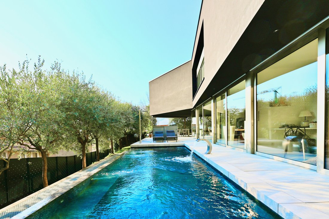 Designer Architecture And Total Comfort: Prestigious Villa With Pool