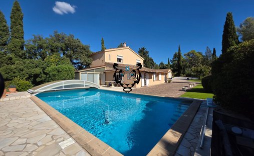 House in Ecarts, Roquebrune-sur-Argens, France 1