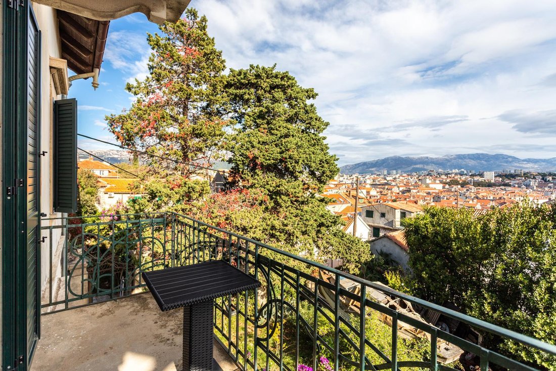 Apartment in Varos, Split, Split-Dalmatia County 3 - 16614200