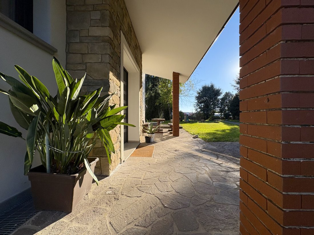 House in Cussignaco, Udine, Friuli – Venezia Giulia 4 - 16610382