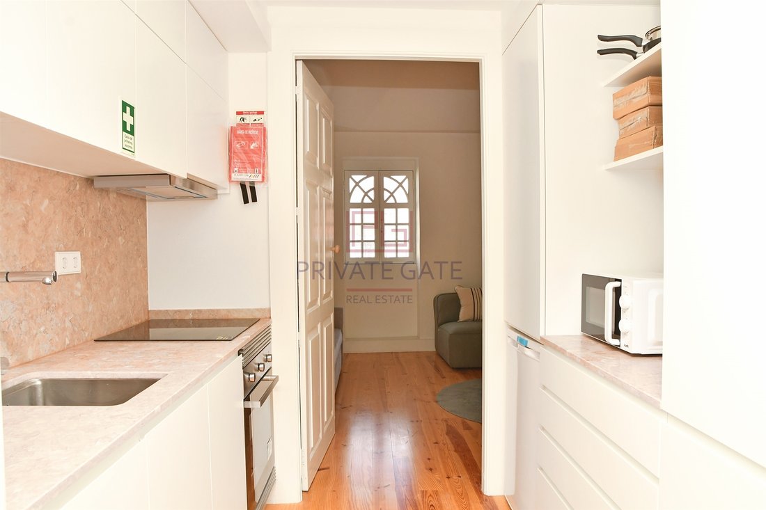 Apartment in Cedofeita, Santo Ildefonso, Se, Miragaia, Sao Nicolau e Vitoria, Porto District, Portugal 5 - 16613733