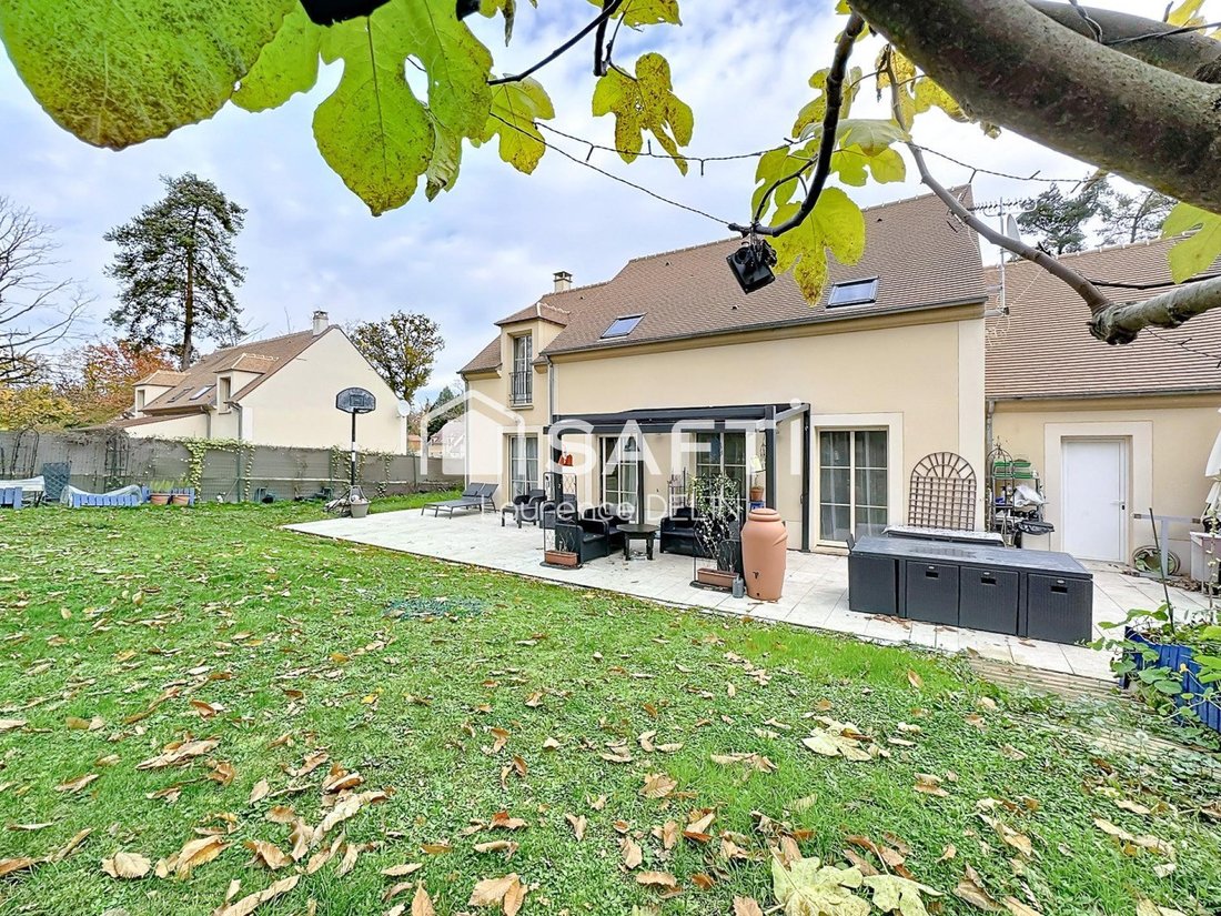 House in Boisemont, Ile-de-France, France 1 - 16613346