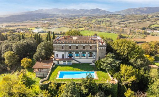 Castle in Leccio - Sant'Ellero - San Clemente, Reggello, Tuscany 1