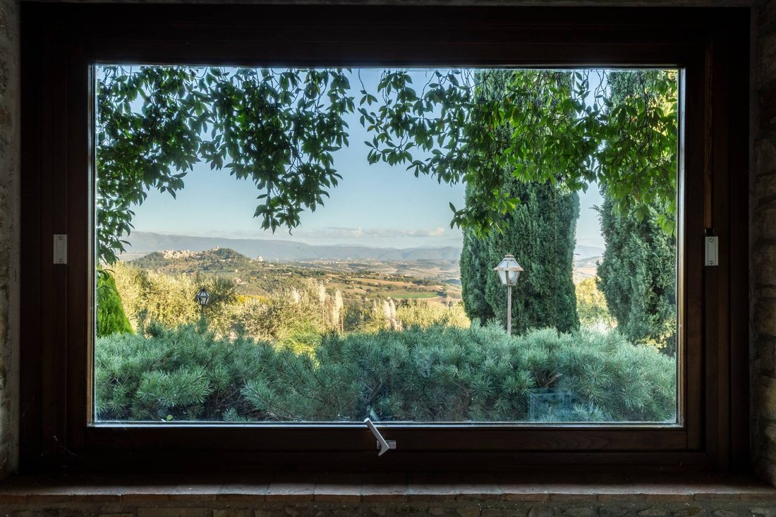 Villa in Todi, Umbria, Italy 4 - 16614553