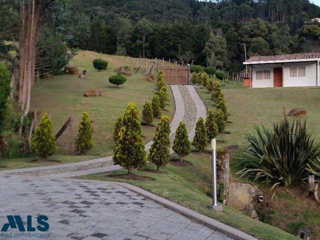 Casa en Las Mercedes, Antioquia, Colombia 3 - 16615517