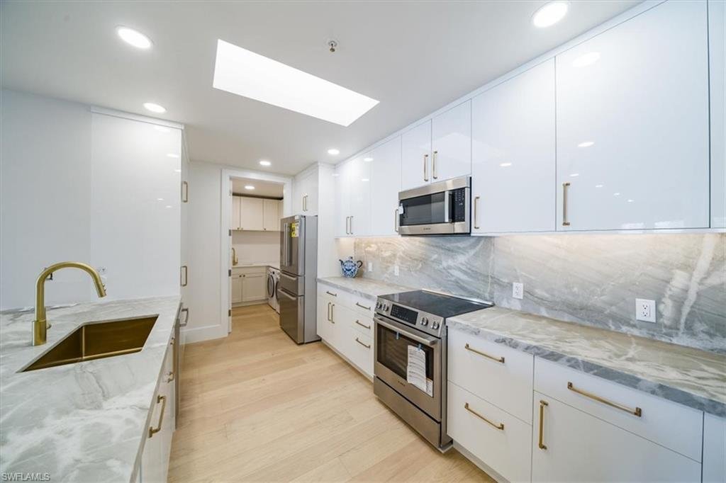 Condo in Naples, Florida, United States 3 - 16611317
