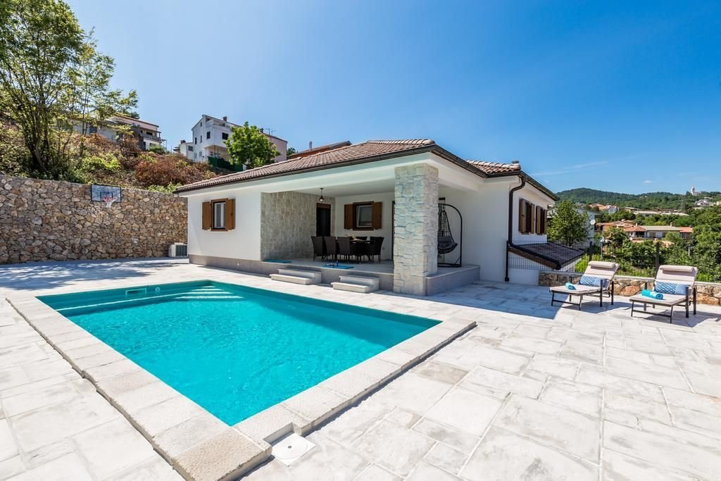 Villa in Grad Opatija, Primorje-Gorski Kotar County, Croatia 2 - 16609856