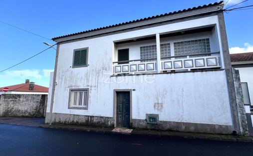 House in Rabo de Peixe, Azores, Portugal 1