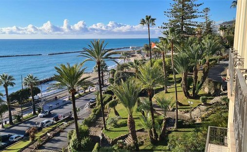 Apartment in Corso degli Inglesi, Sanremo, Liguria 1