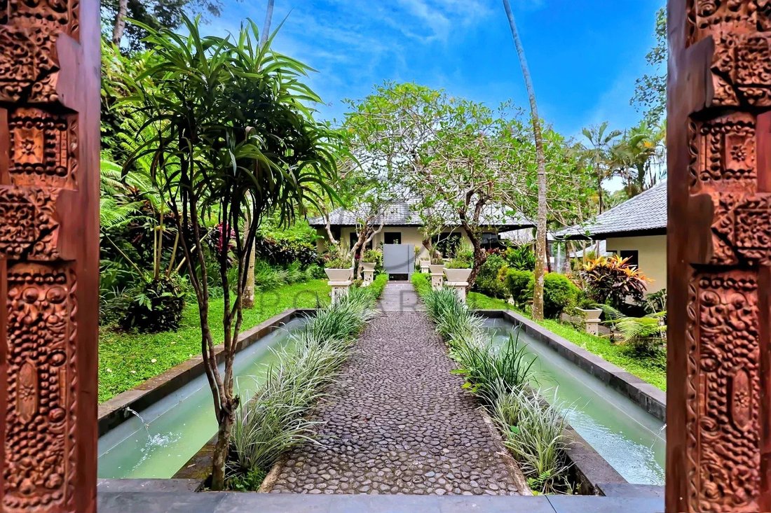 Villa in Tabanan, Bali, Indonesia 4 - 14197972