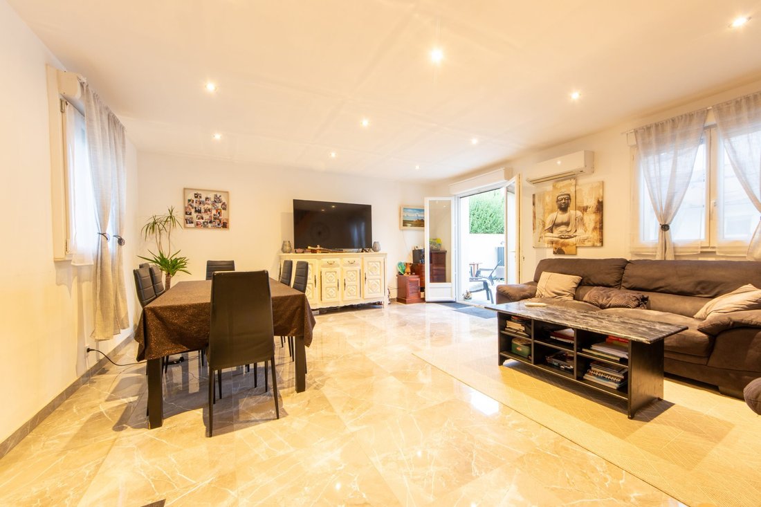 House in Sucy-en-Brie, Ile-de-France, France 2 - 16612729