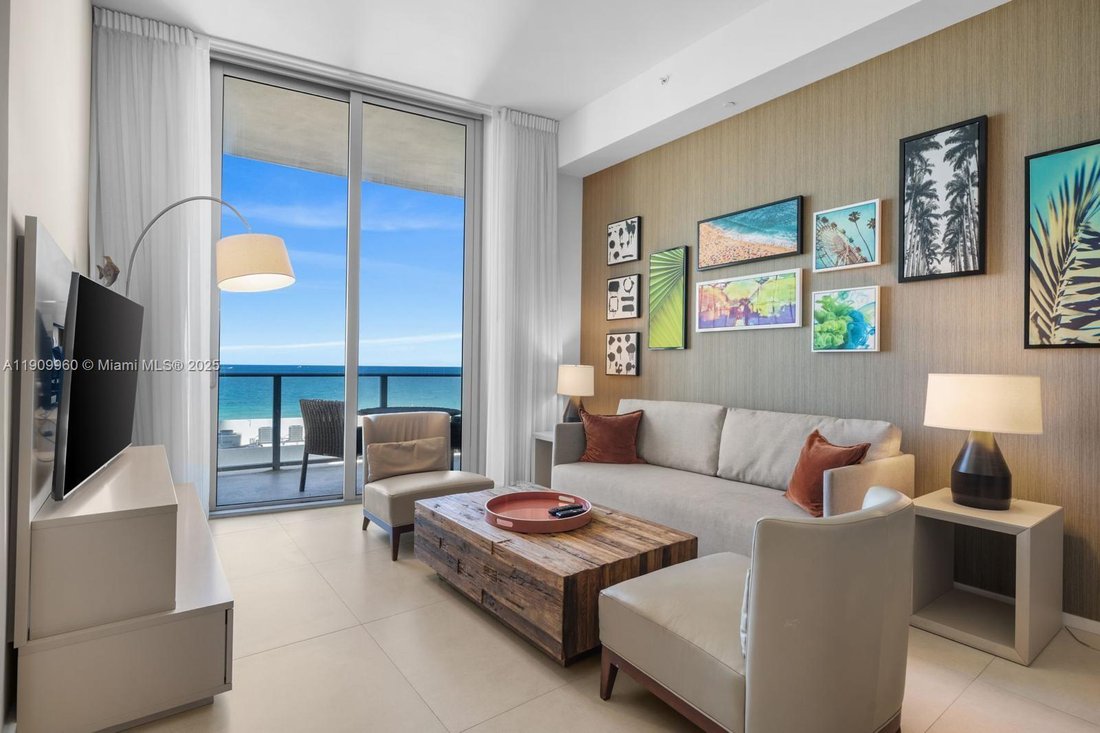 Condo in Hallandale Beach, Florida, United States 1 - 16614332
