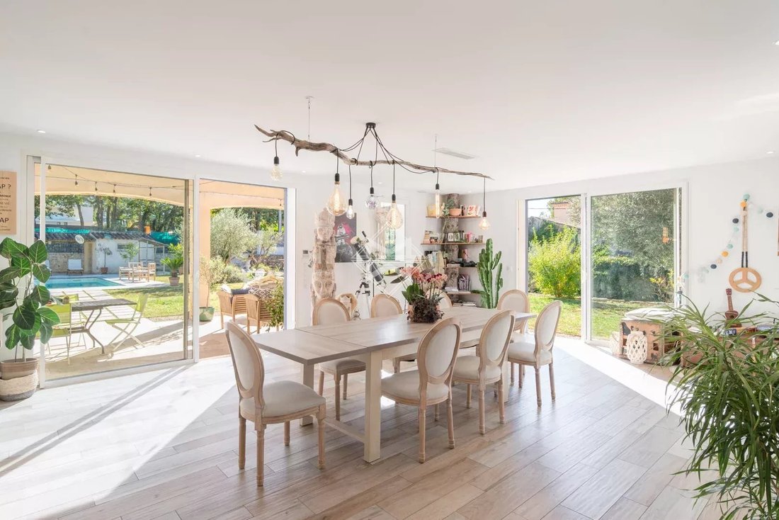 Villa in Mougins, Provence-Alpes-Côte d'Azur, France 3 - 16609307