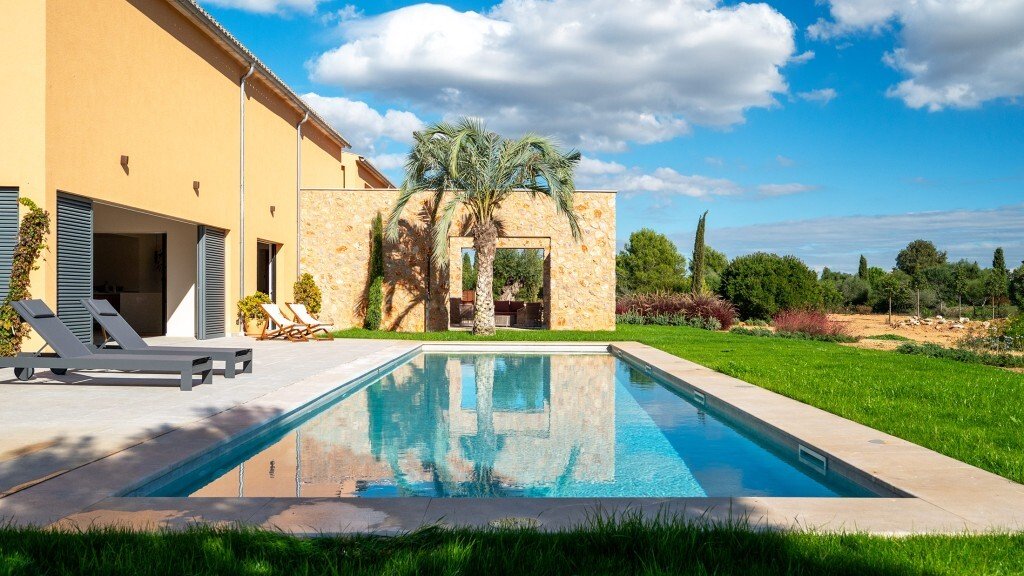 Villa in Santa Maria del Cami, Balearic Islands, Spain 1 - 15624754