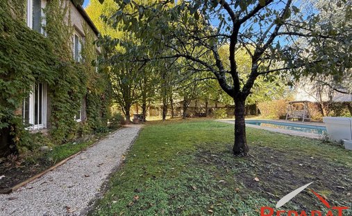 Castle for Sale in Brive-la-Gaillarde, Nouvelle-Aquitaine, France - 4