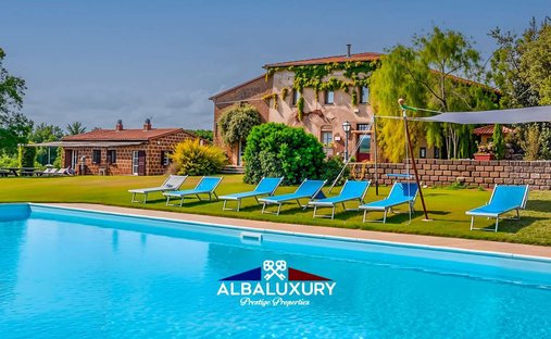 Villa in Sorano, Tuscany, Italy 1