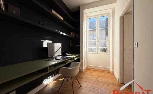 Castle for Sale in Brive-la-Gaillarde, Nouvelle-Aquitaine, France