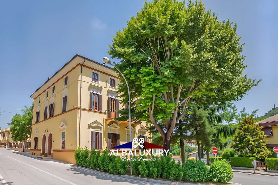 Villa in Sassoferrato, Marche, Italy 2 - 15347199