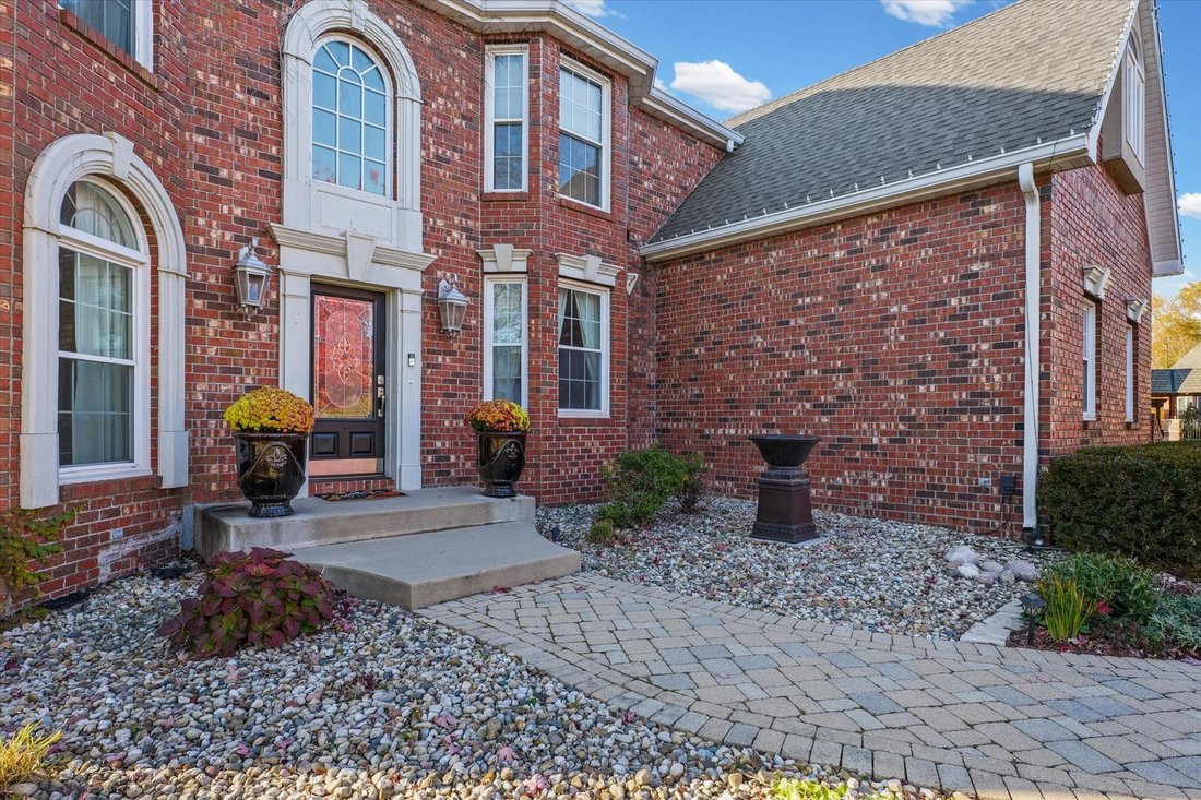 House in Bloomington, Illinois, United States 3 - 16611072
