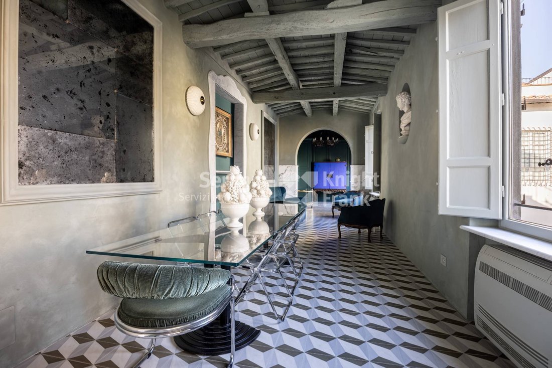 Apartment in Historic Center, Lucca, Tuscany 3 - 16610025