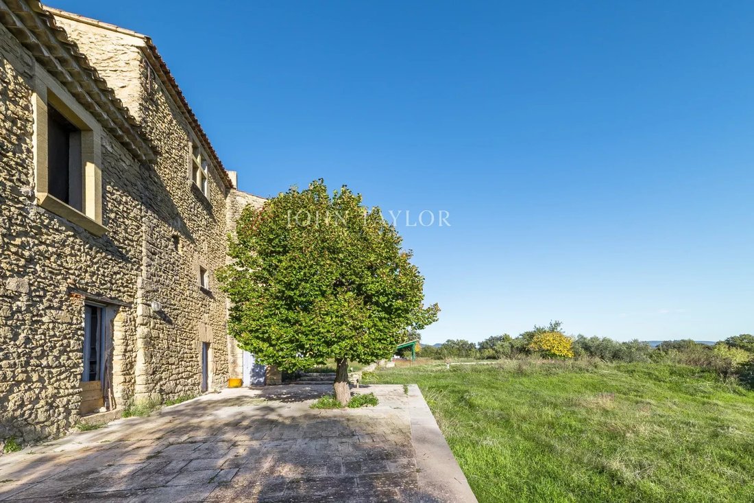 Estate in Cucuron, Provence-Alpes-Côte d'Azur, France 5 - 16609141