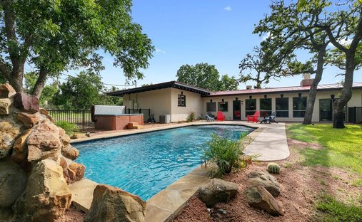House in Fredericksburg, Texas, United States 1