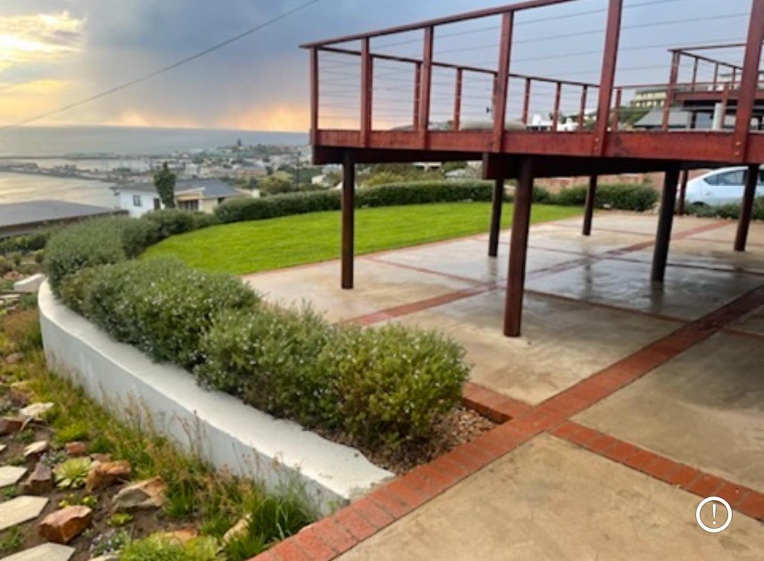 House in Mossel Bay, Western Cape, South Africa 2 - 16610500