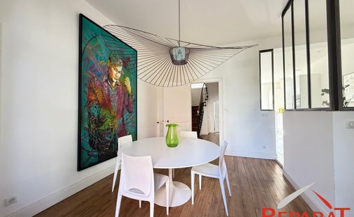 Castle for Sale in Brive-la-Gaillarde, Nouvelle-Aquitaine, France