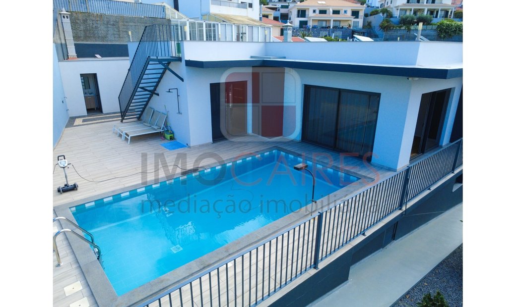 Modern Villa With Panoramic Sea View In Santa Maria Maior, Madeira