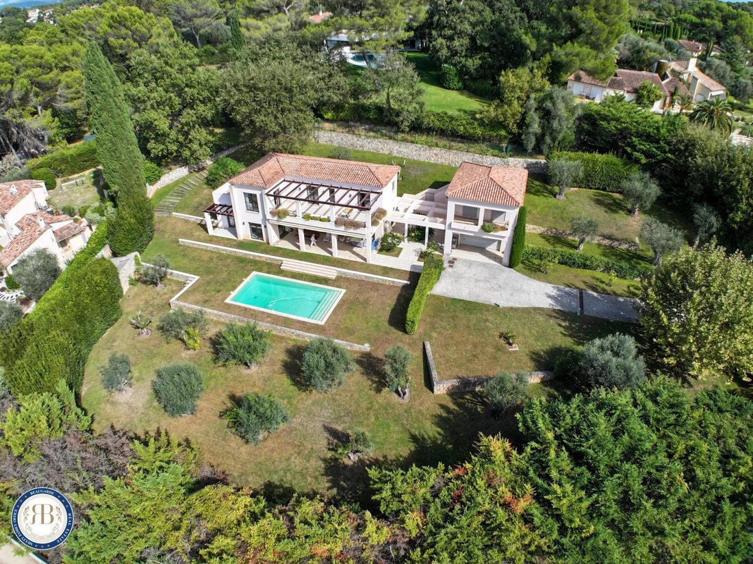 Casa a Mougins, Provenza-Alpi-Costa Azzurra, Francia 1 - 16609251
