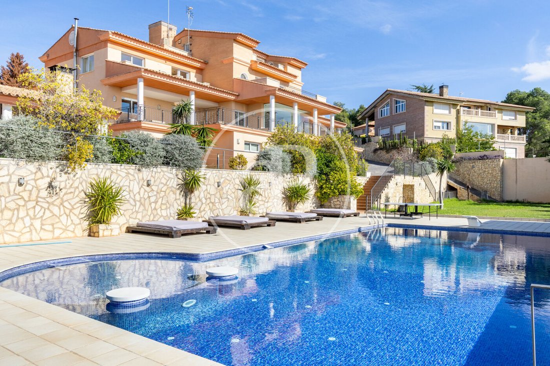 Villa in Godelleta, Valencian Community, Spain 1 - 16611123