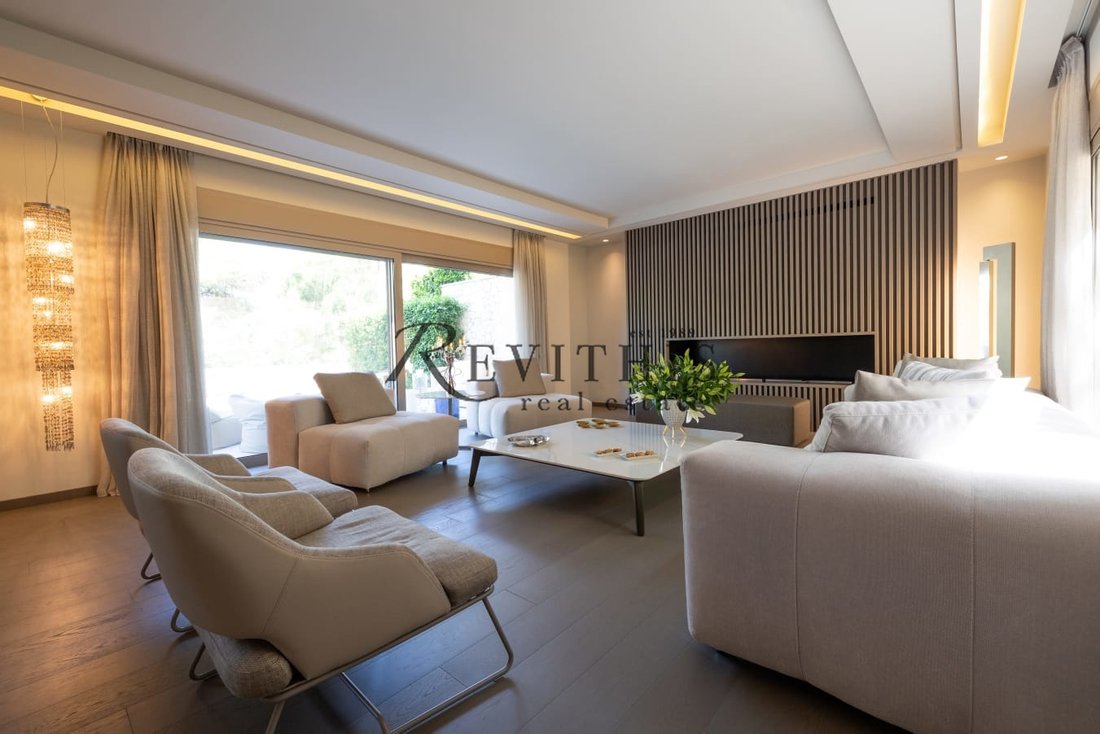 Villa in Voula, Attica, Greece 2 - 16610552