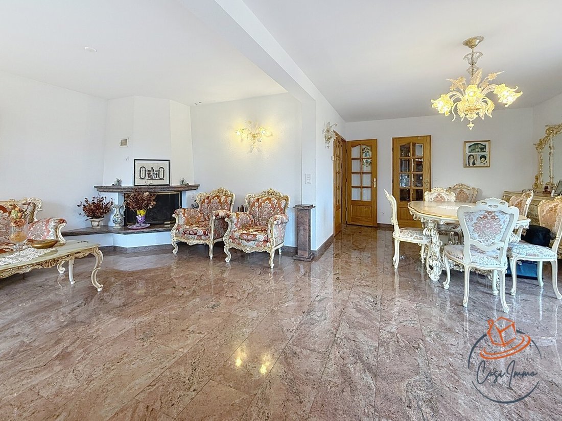 Villa in Thoiry, Ile-de-France, France 4 - 16613996