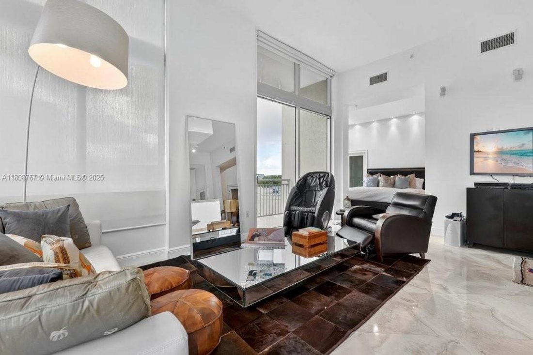 Condo in Coral Gables, Florida, United States 3 - 16615844