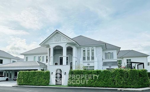 House in Khlong Song Ton Nun, Bangkok, Thailand 1