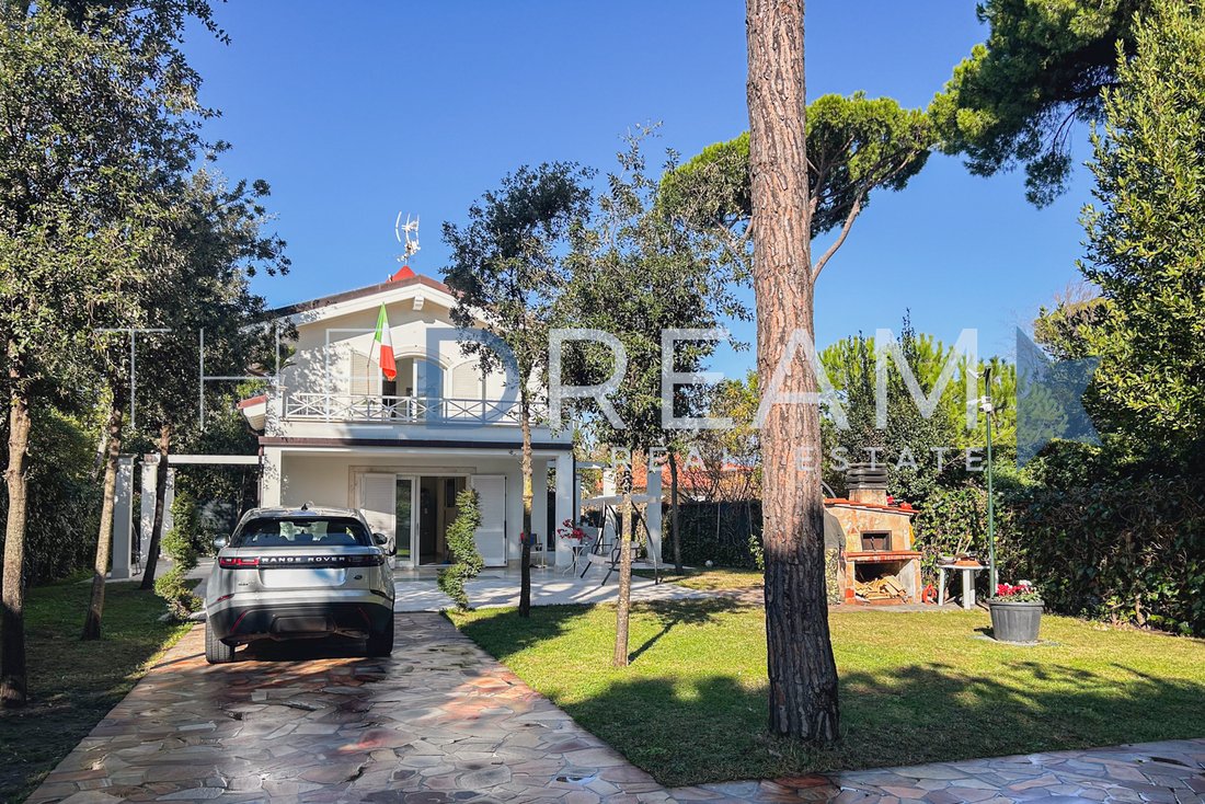 Villa in Center, Forte dei Marmi, Tuscany 3 - 16616006