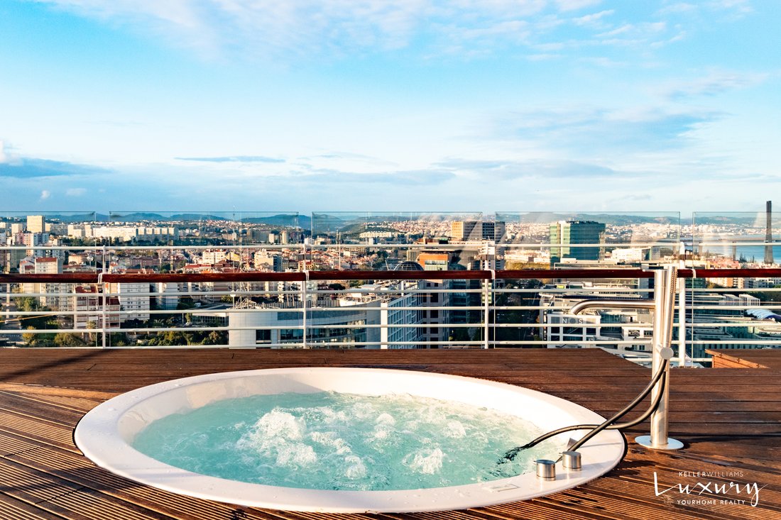 Penthouse in Parque das Nacoes, Lisbon, Portugal 1 - 16616571