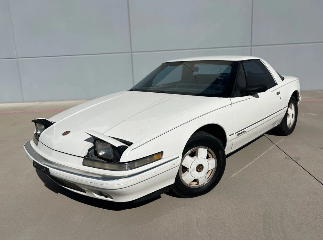 Coupe in Dallas, TX, United States 2 - 16616271