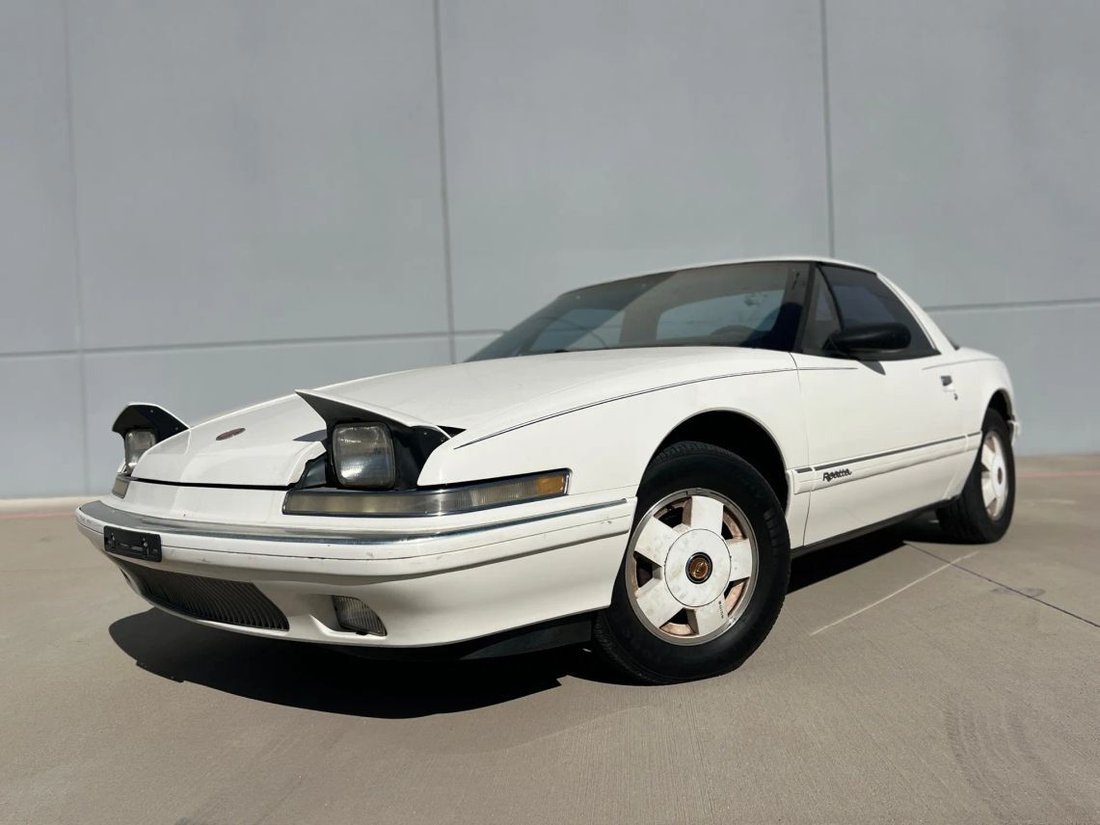 Coupe in Dallas, TX, United States 1 - 16616271