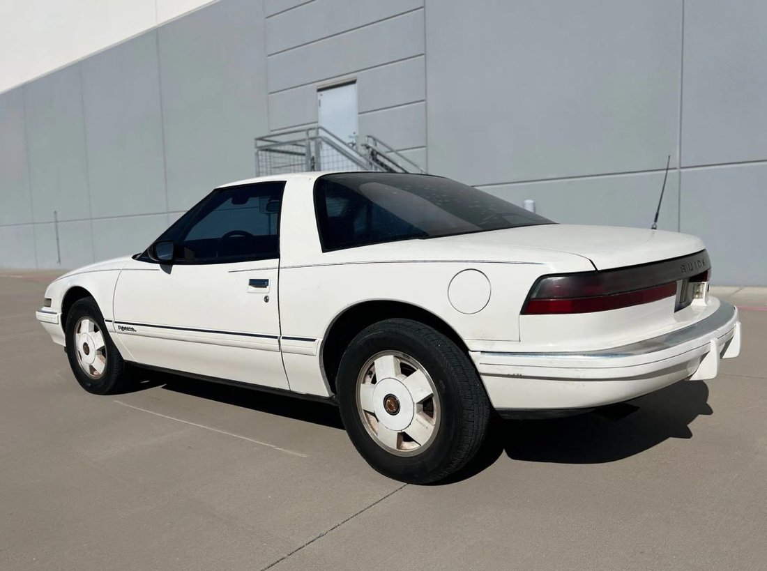 Coupe in Dallas, TX, United States 5 - 16616271
