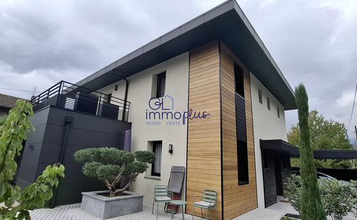 House in Centre Ville, Albertville, France 1