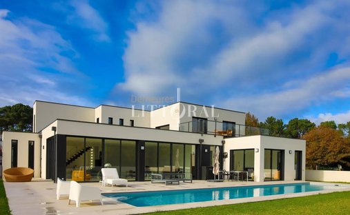 Haus in Zone Rurale Nord Ouest, Vannes, Frankreich 1