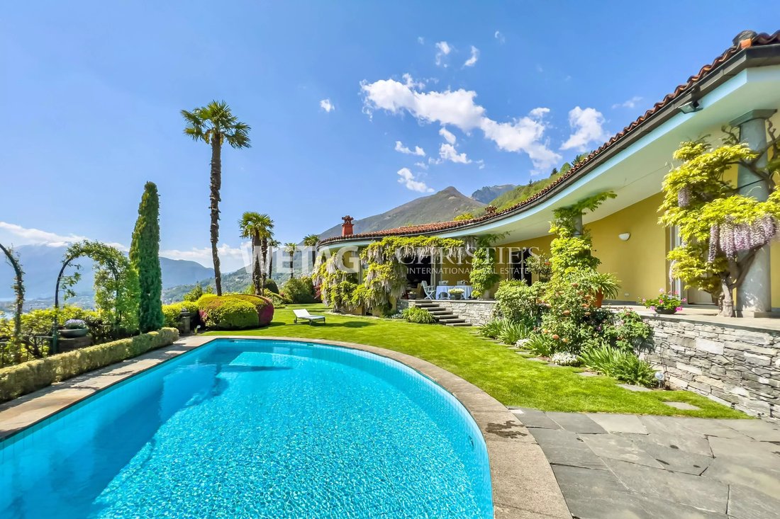 Spacious & Light Filled Interiors, A Heated Outdoor Pool, & A Lush Garden Create An Oasis Of Comfort