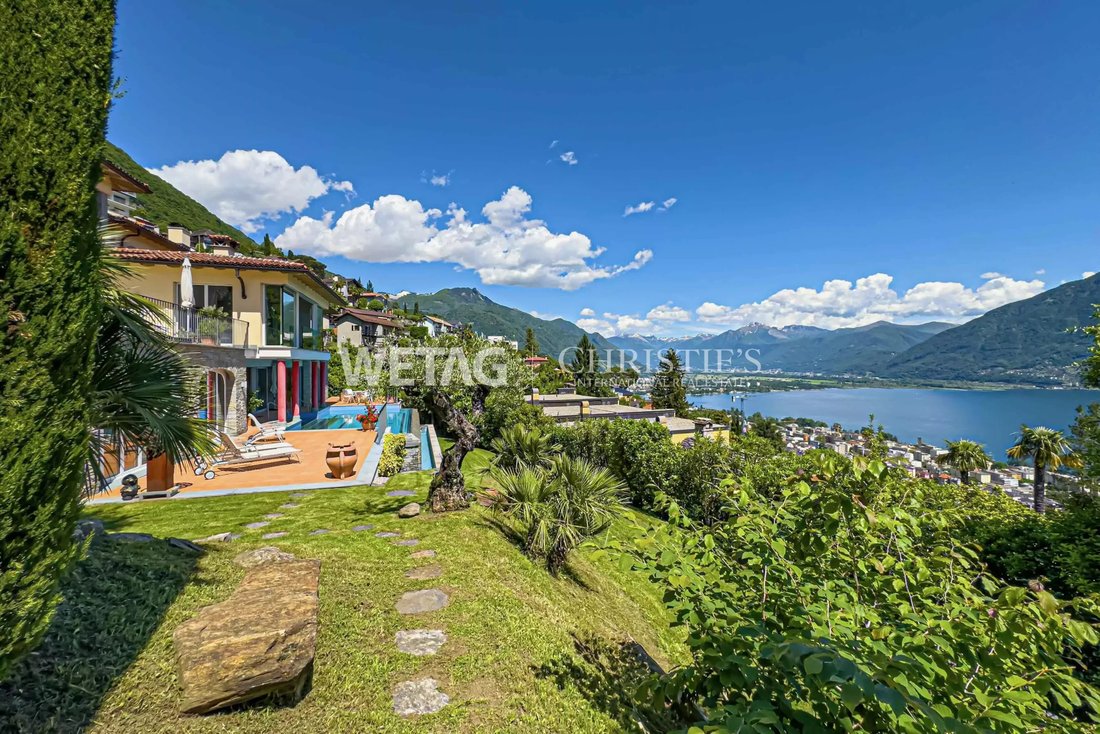 Villa in Brione sopra Minusio, Ticino, Switzerland 3 - 15750652
