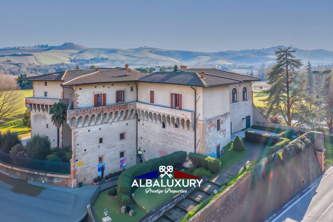 Château à Castrocaro Terme e Terra del Sole, Émilie-Romagne, Italie 2 - 15817472